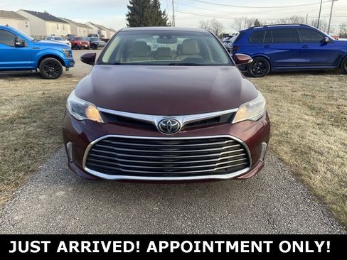 Used 2018 Toyota Avalon XLE Premium image 8