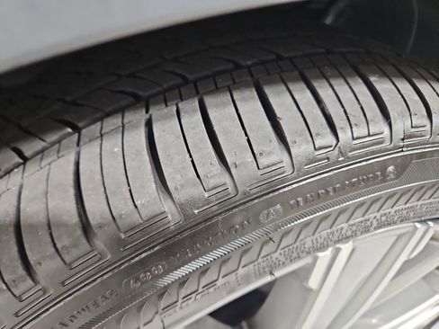 Used 2021 INFINITI QX50 Sensory w/ Accent Package image 29