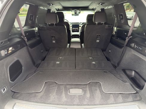 Used 2025 Jeep Grand Cherokee L Summit AWD/4WD image 9