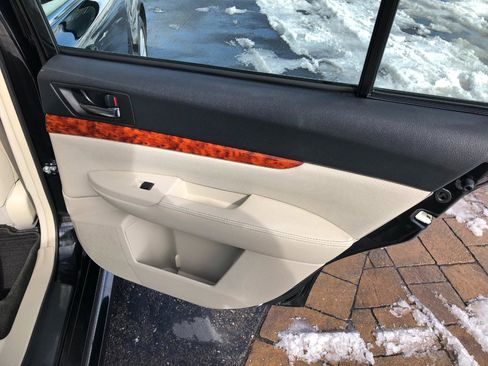 Used 2012 Subaru Legacy 3.6R Limited image 27