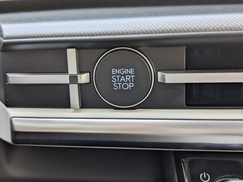 New 2026 Hyundai Santa Fe SE image 31