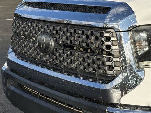 Used 2019 Toyota Tundra SR5 w/ SR5 Upgrade Package image 16