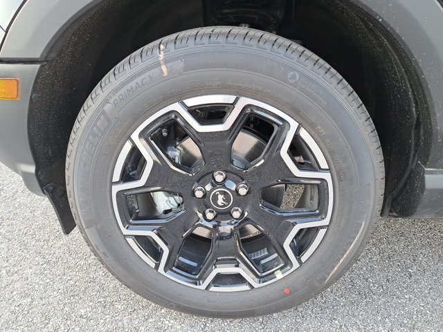 New 2026 Ford Bronco Sport Outer Banks w/ Outer Banks Tech Package+ AWD/4WD image 2