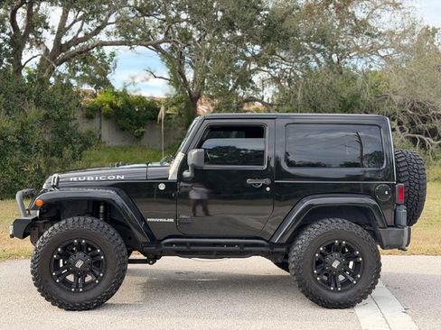 Used 2014 Jeep Wrangler Rubicon w/ Power Convenience Group image 2