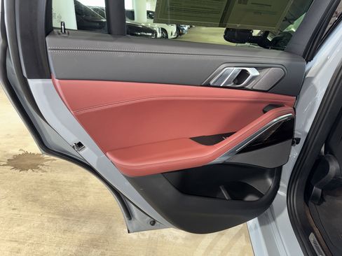 Certified 2025 BMW X6 xDrive40i image 16