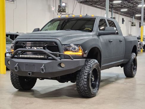 Used 2017 RAM 2500 Longhorn w/ Convenience Group AWD/4WD image 4