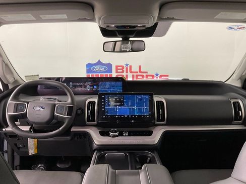 New 2026 Ford Expedition Active RWD image 19