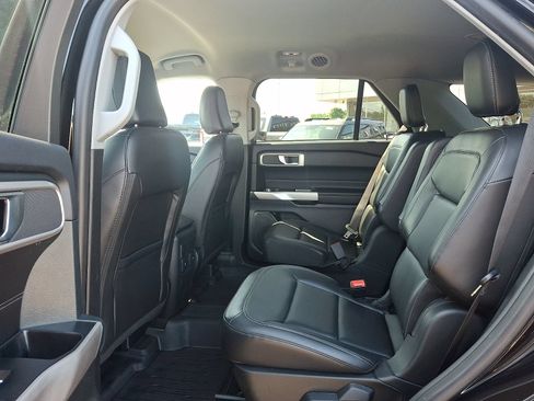 Certified 2023 Ford Explorer XLT w/ Equipment Group 202A AWD/4WD image 11