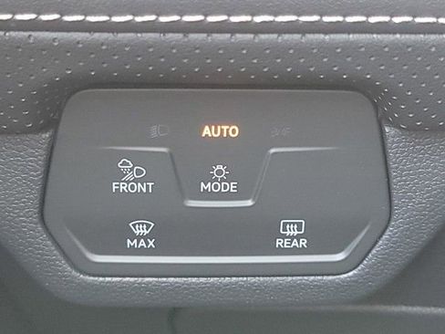 New 2026 Volkswagen Atlas SE image 35