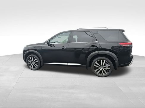 New 2025 Nissan Pathfinder Platinum image 5