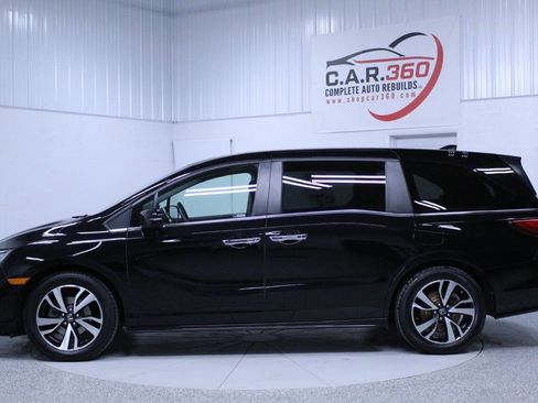 Used 2021 Honda Odyssey Touring image 3