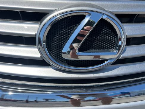 Used 2011 Lexus ES 350 image 45