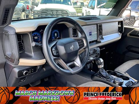 Used 2025 Ford Bronco Big Bend image 11