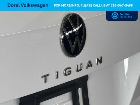 Certified 2022 Volkswagen Tiguan SE image 10