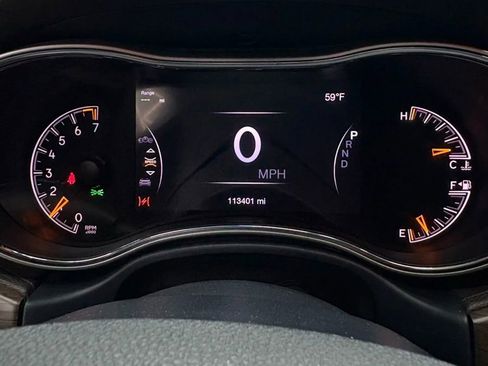 Used 2016 Jeep Grand Cherokee Overland w/ Advanced Technology Group image 4