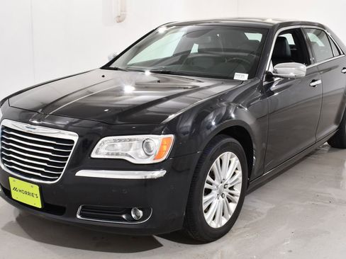 Used 2014 Chrysler 300 C w/ Harman/Kardon Audio Group image 2