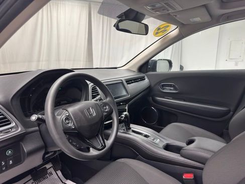 Used 2022 Honda HR-V EX image 10