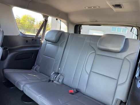 Used 2017 Chevrolet Suburban LT AWD/4WD image 36