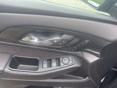 Used 2023 Chevrolet Traverse High Country w/ LPO, Cargo Package AWD/4WD image 18