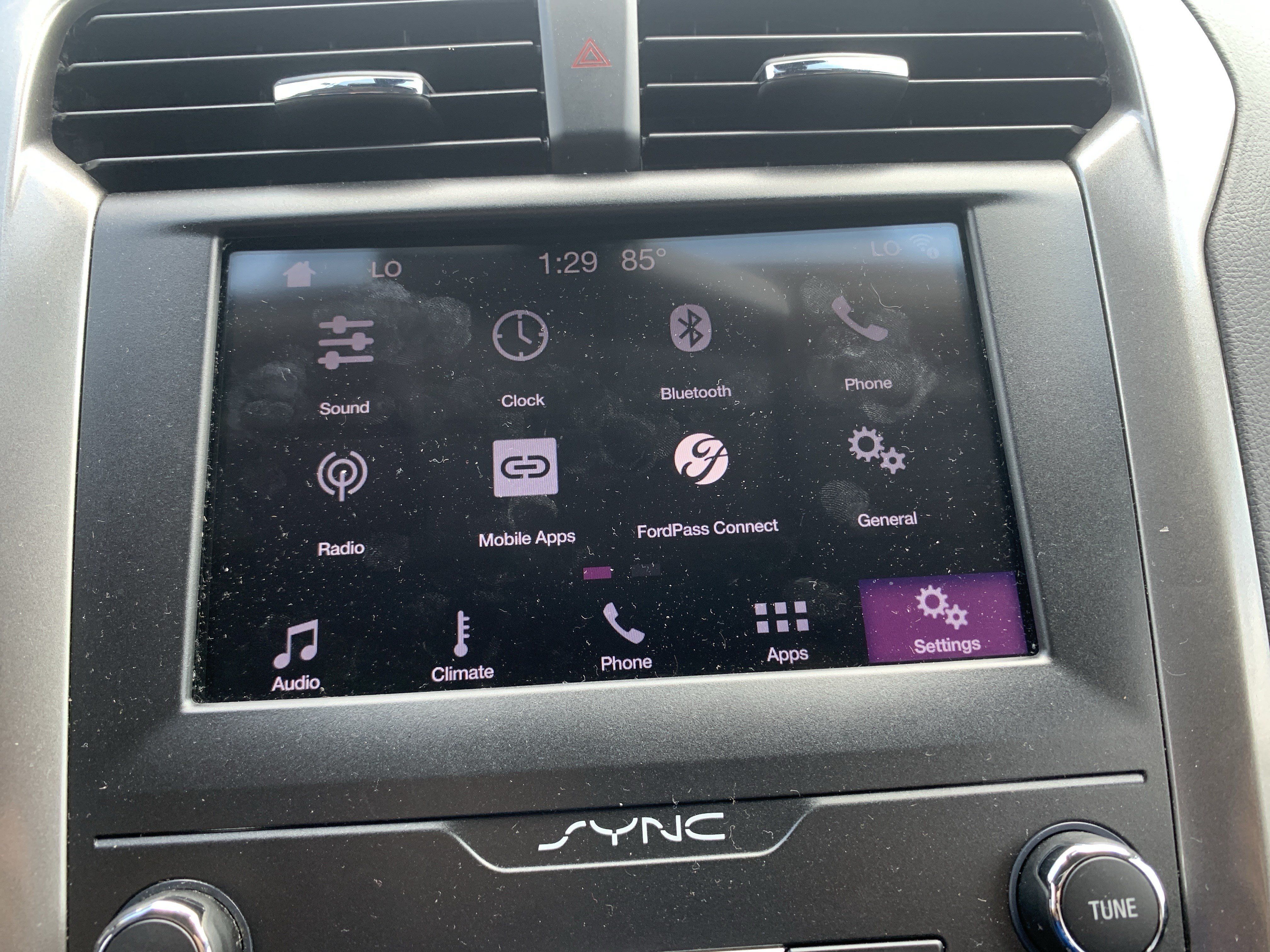 Used 2019 Ford Fusion SE FWD image 24