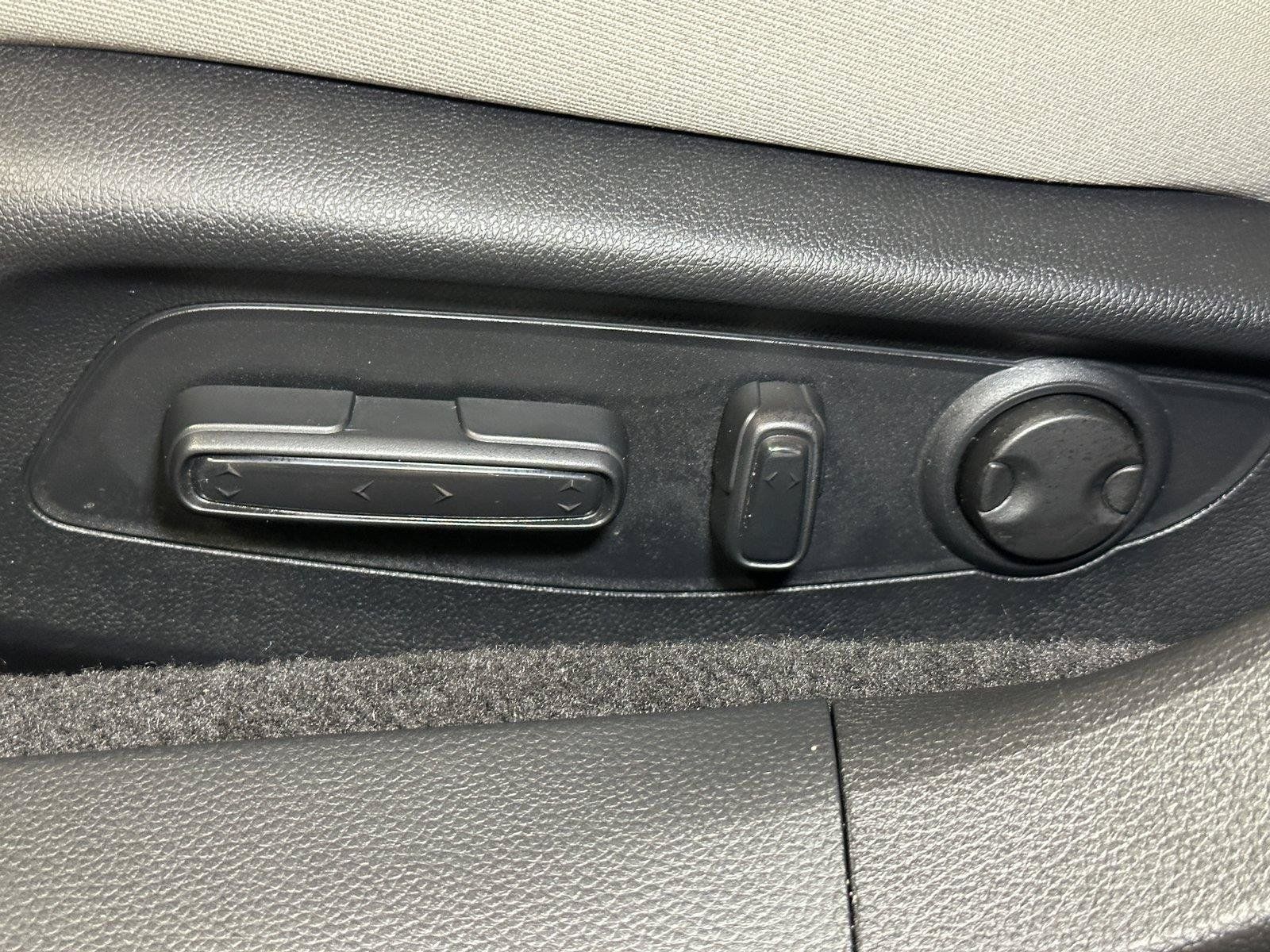 Certified 2023 Honda Accord EX image 23