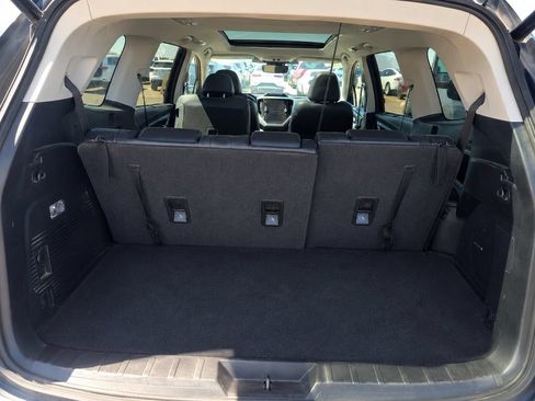 Used 2023 Subaru Ascent Limited w/ Technology Package AWD/4WD image 17