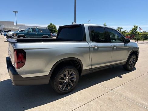 New 2026 Honda Ridgeline Sport image 5