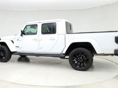 Used 2022 Jeep Gladiator Overland image 7