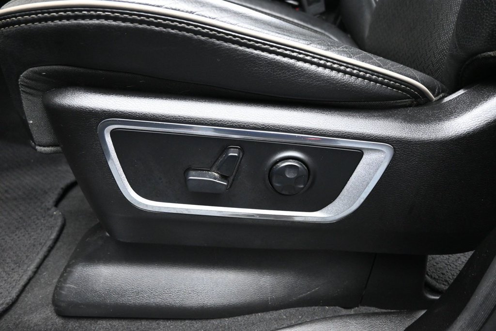 Used 2019 RAM 1500 Laramie RWD image 10
