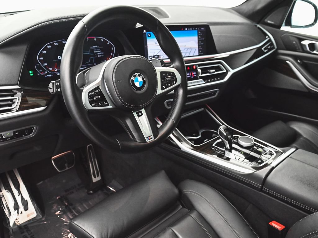 Used 2021 BMW X7 M50i w/ Cold Weather Package AWD/4WD image 19