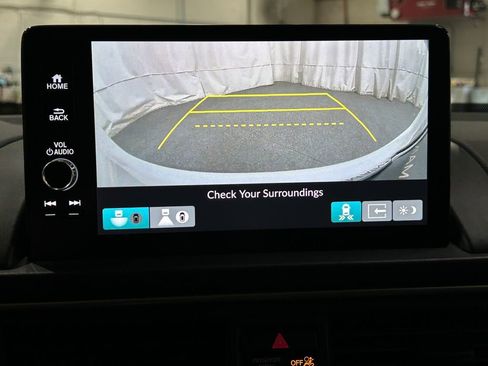 Used 2025 Honda Pilot Elite image 22
