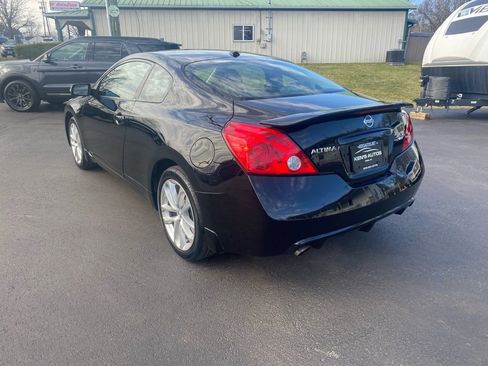 Used 2010 Nissan Altima 3.5 SR w/ Leather Pkg image 7