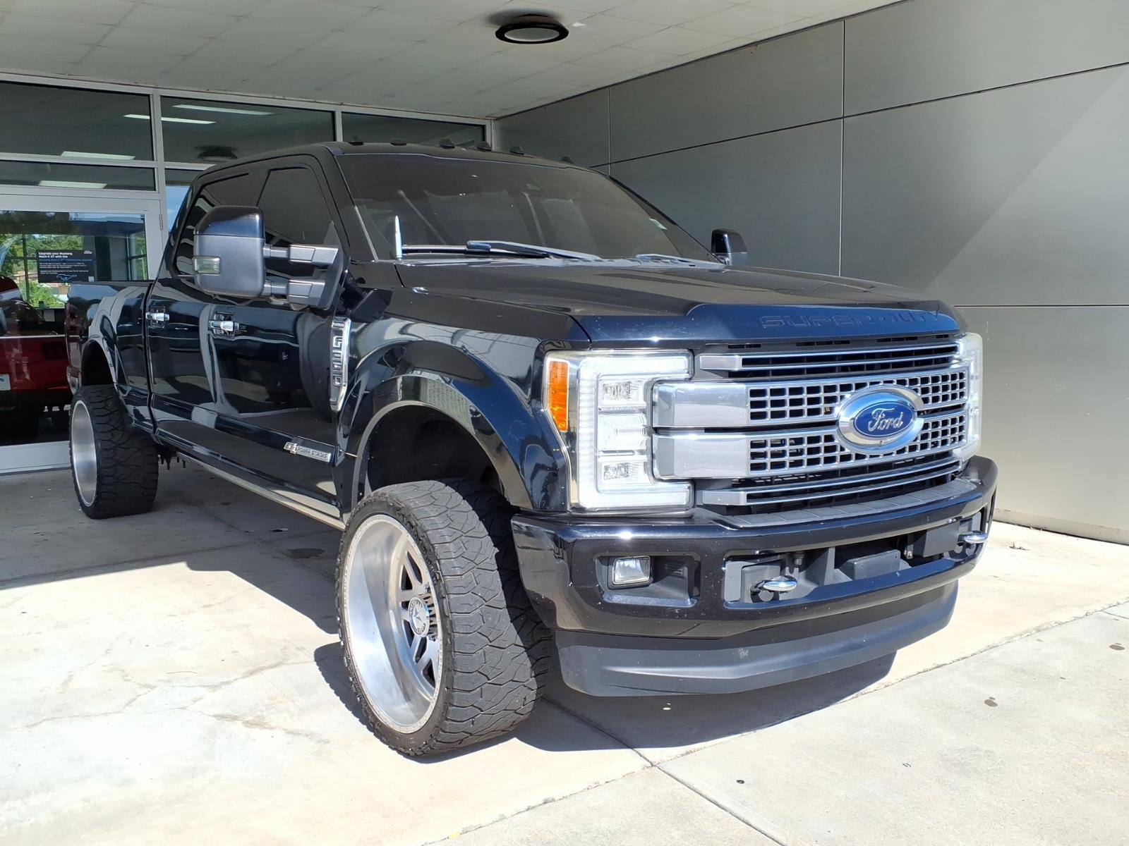 Used 2017 Ford F350 Platinum w/ Platinum Ultimate Package AWD/4WD image 1