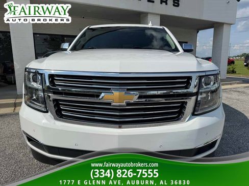 Used 2019 Chevrolet Tahoe Premier RWD image 3