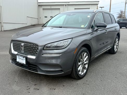 Used 2022 Lincoln Corsair AWD w/ Premium Package image 3