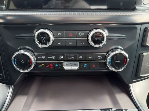 New 2025 Ford F150 Platinum w/ Equipment Group 702A High image 32