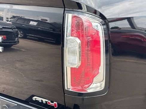 Used 2022 GMC Canyon AT4 AWD/4WD image 28