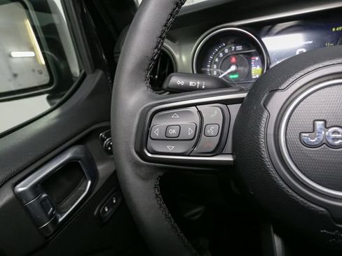 Used 2023 Jeep Wrangler Unlimited w/ Sun & Screen Package AWD/4WD image 32