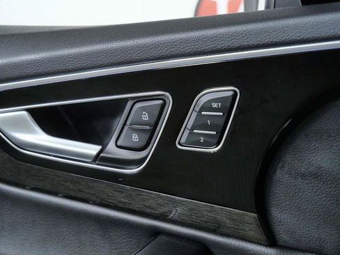 Used 2019 Audi Q7 3.0T Premium Plus AWD/4WD image 28