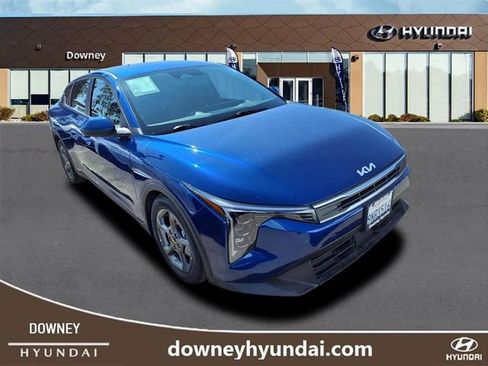 Used 2025 Kia K4 LXS image 2