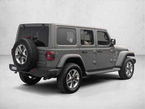 Used 2019 Jeep Wrangler Unlimited Sahara AWD/4WD image 6