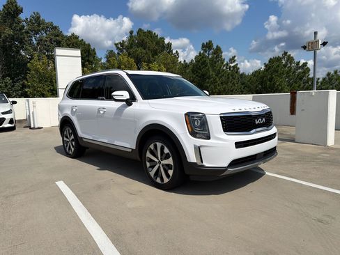 Used 2022 Kia Telluride S AWD/4WD image 7