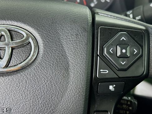 Used 2021 Toyota Tacoma SR image 14