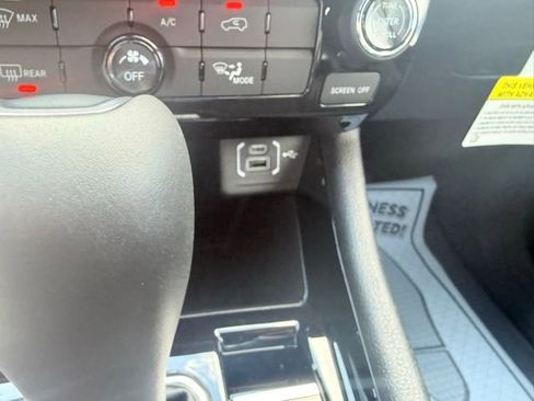 New 2026 Jeep Compass Latitude image 16