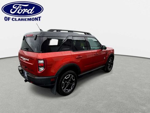 Used 2022 Ford Bronco Sport Outer Banks w/ Tech Package AWD/4WD image 8