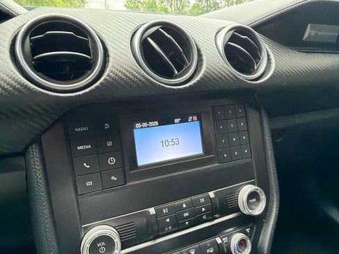 Used 2022 Ford Mustang Coupe RWD image 25