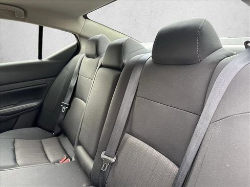 Used 2024 Nissan Altima 2.5 SV image 24