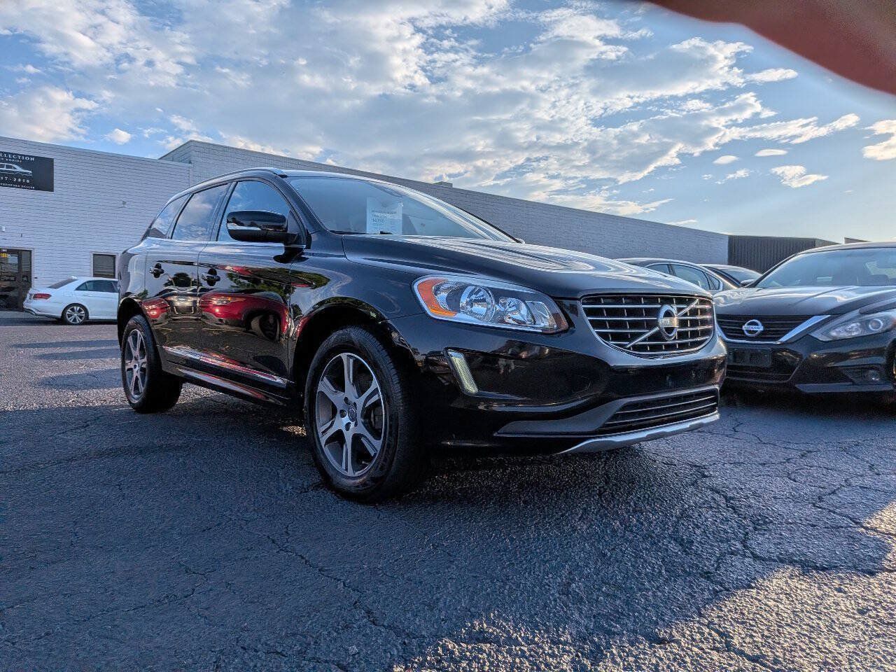 Used 2014 Volvo XC60 T6 AWD/4WD image 11
