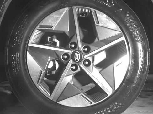 Used 2025 Hyundai Tucson SEL image 12