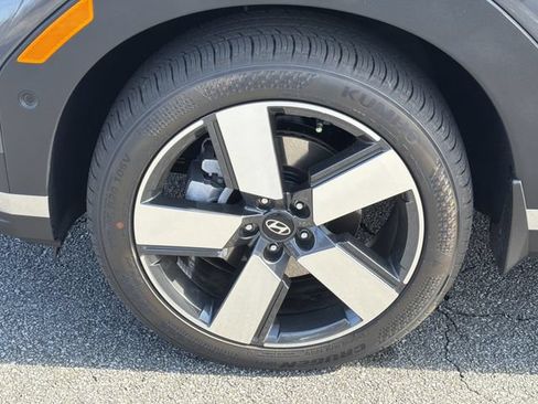 New 2026 Hyundai Santa Fe Limited FWD image 13